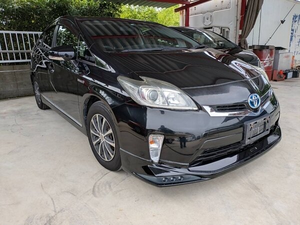 H26　プリウスS　車検2年付！！の画像